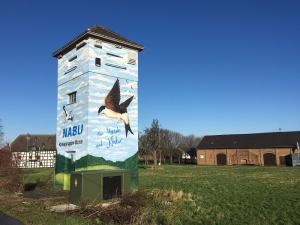 Der NABU-Artenschutzturm in Klein-Altendorf (Rheinbach)