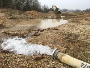 Anlage und Bewässerung von Kleingewässern im Naturschutzgebiet Dünstekoven/Swisttal